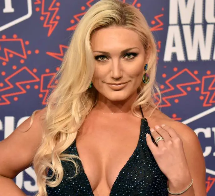 Brooke Hogan Height Discover Her Exact Stature Revealed!