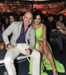 Pitbull Wife Unbreakable Bonds and Fierce Loyalty Revealed