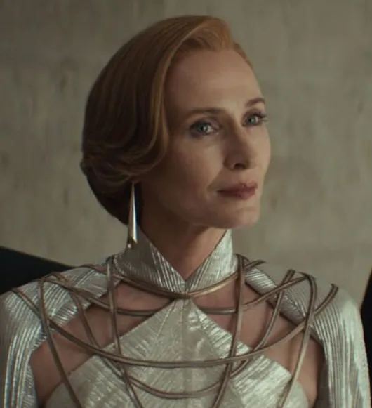 Mon Mothma's Husband Revealing the Mystery Behind Her Love Life