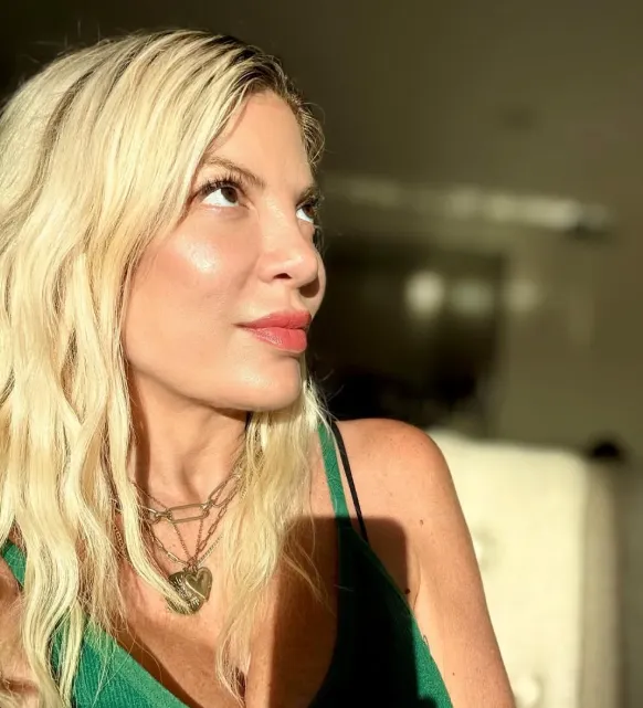 Tori Spelling Age – Full Biography, Net Worth, Lifestyle & More
